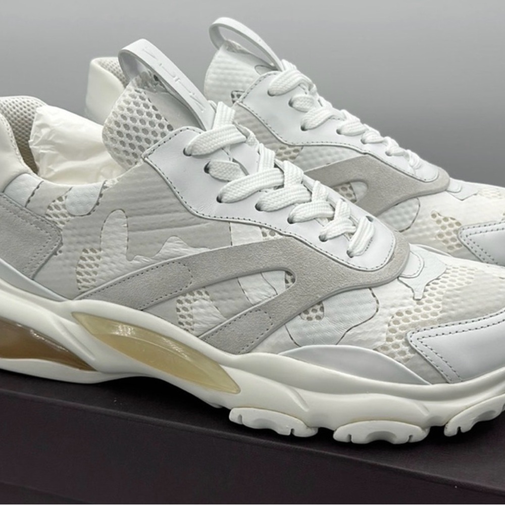 Valentino Garavani White Cream Sneakers - Picture 7 of 8